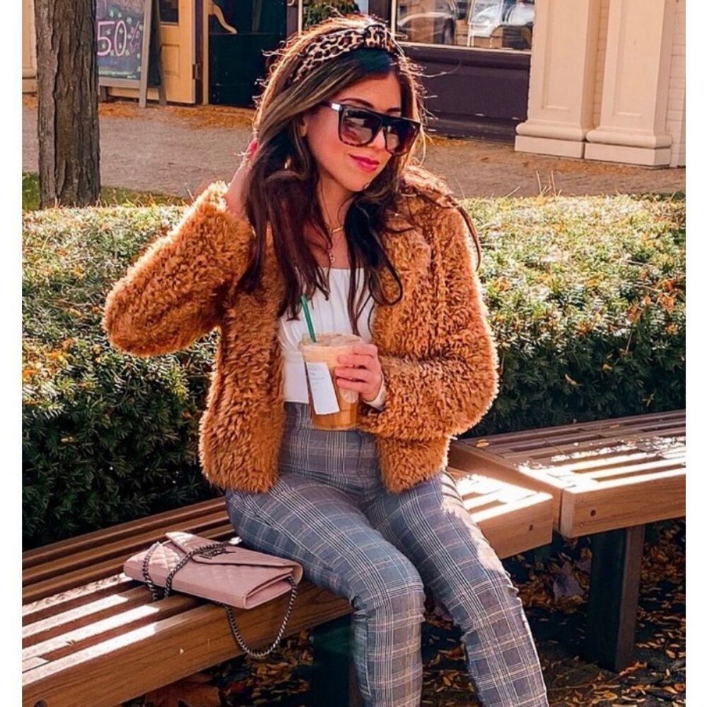 Blank NYC Teddy Cropped Jacket in Caramel Brown Size Medium - Picture 6 of 6